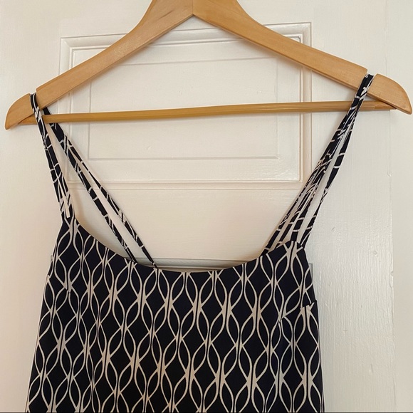 Banana Republic Navy & White Tank - Picture 4 of 4